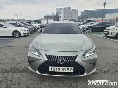 Lexus ES 2023 2.5 гидро в Москве № 2060189, миниатюра 3