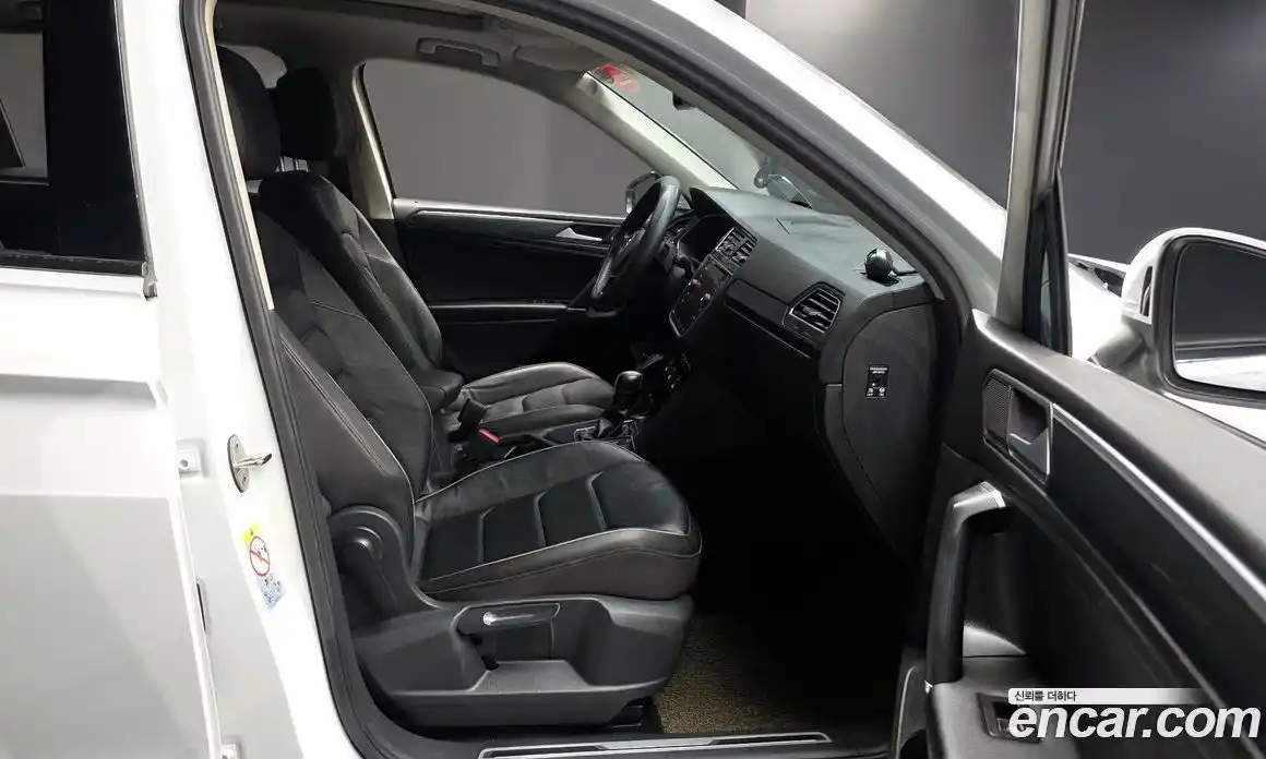 Volkswagen Tiguan 2020 2.0 гидро в Москве № 2060312, фото 16