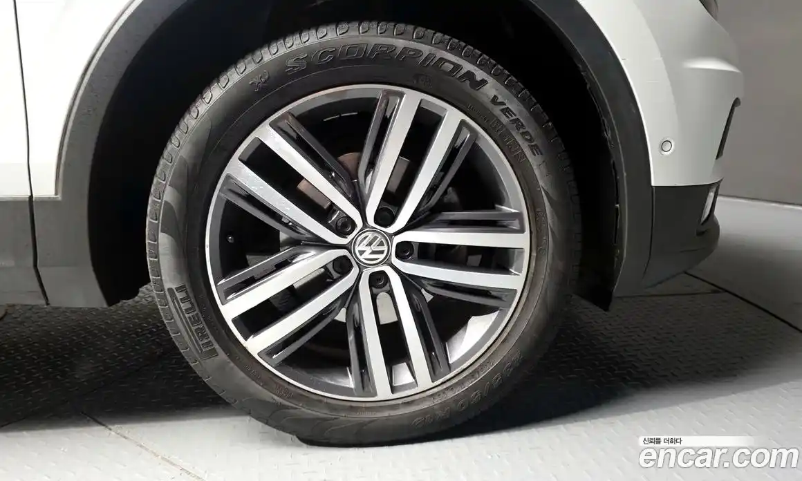 Volkswagen Tiguan 2020 2.0 гидро в Москве № 2060312, фото 27
