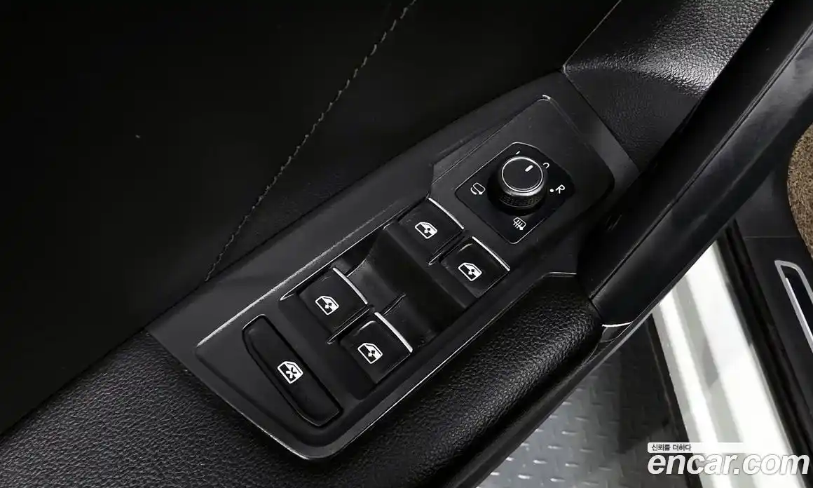 Volkswagen Tiguan 2020 2.0 гидро в Москве № 2060312, фото 33