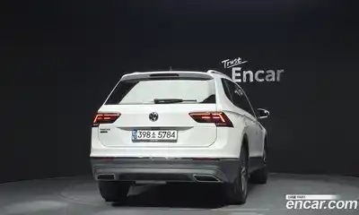 Volkswagen Tiguan 2020 2.0 гидро в Москве № 2060312, миниатюра 4