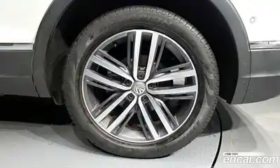 Volkswagen Tiguan 2020 2.0 гидро в Москве № 2060312, миниатюра 7