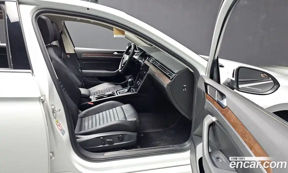 Volkswagen Passat 2018 2.0 гидро в Москве № 2060489, фото 18