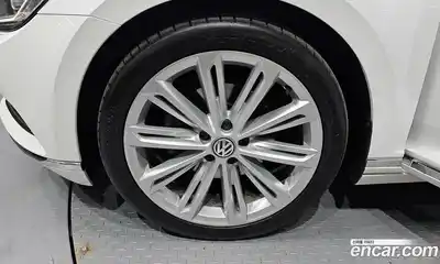 Volkswagen Passat 2018 2.0 гидро в Москве № 2060489, миниатюра 5
