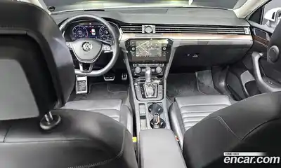 Volkswagen Passat 2018 2.0 гидро в Москве № 2060489, миниатюра 7