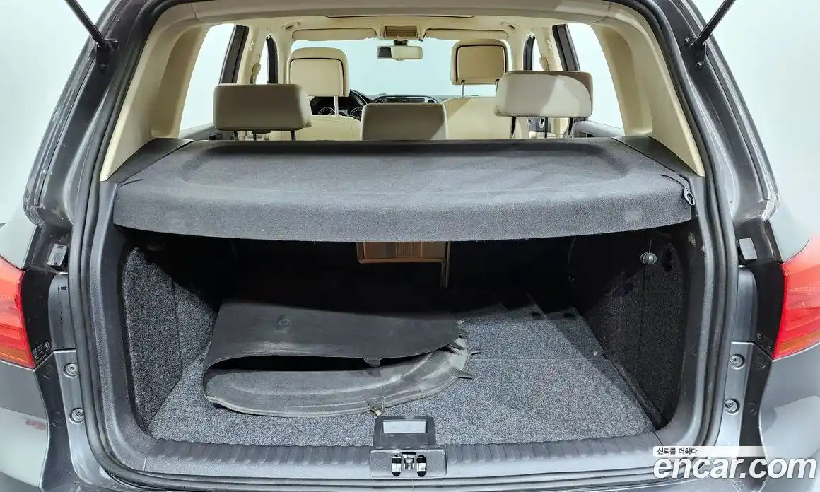 Volkswagen Tiguan 2014 2.0 гидро в Москве № 2060548, фото 20