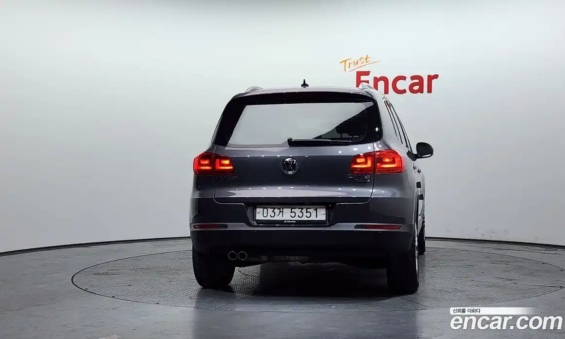 Volkswagen Tiguan 2014 2.0 гидро в Москве № 2060548, фото 4