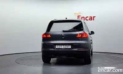Volkswagen Tiguan 2014 2.0 гидро в Москве № 2060548, миниатюра 4