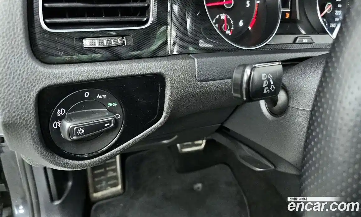 Volkswagen Golf 2015 2.0 гидро в Москве № 2061022, фото 14