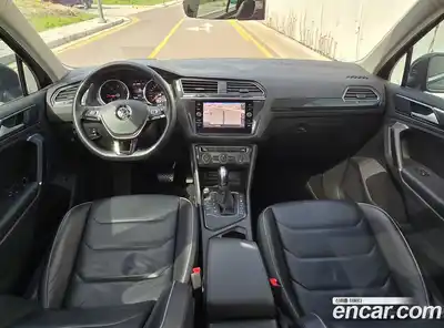 Volkswagen Tiguan 2018 2.0 гидро в Москве № 2061091, миниатюра 6