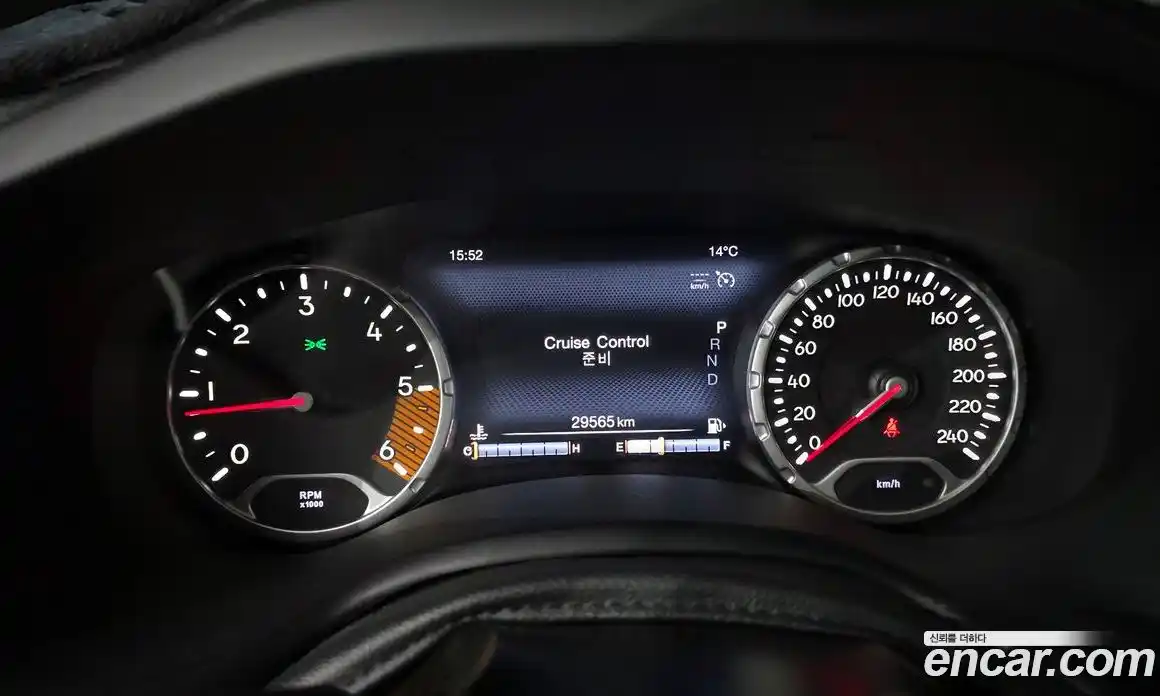 Jeep Renegade 2020 1.6 гидро в Москве № 2061258, фото 11