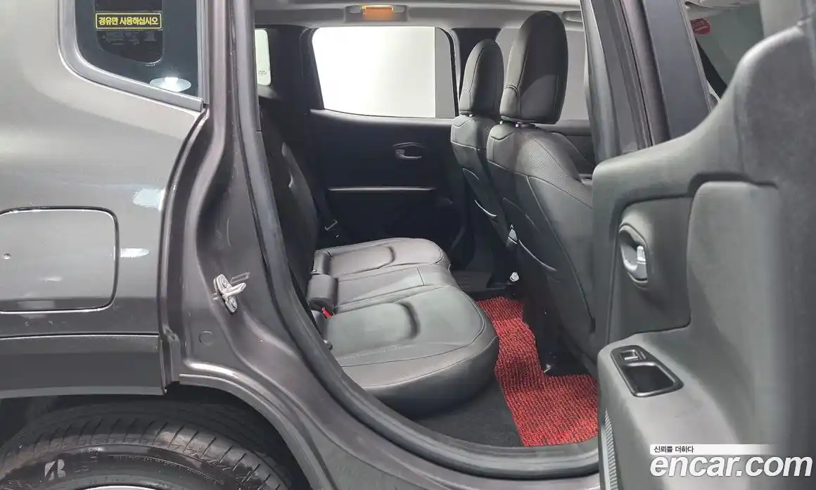 Jeep Renegade 2020 1.6 гидро в Москве № 2061258, фото 18
