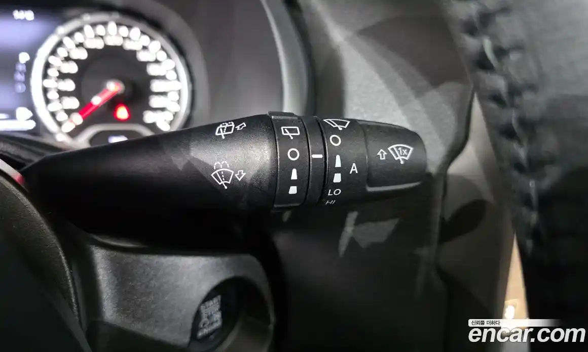 Jeep Renegade 2020 1.6 гидро в Москве № 2061258, фото 27