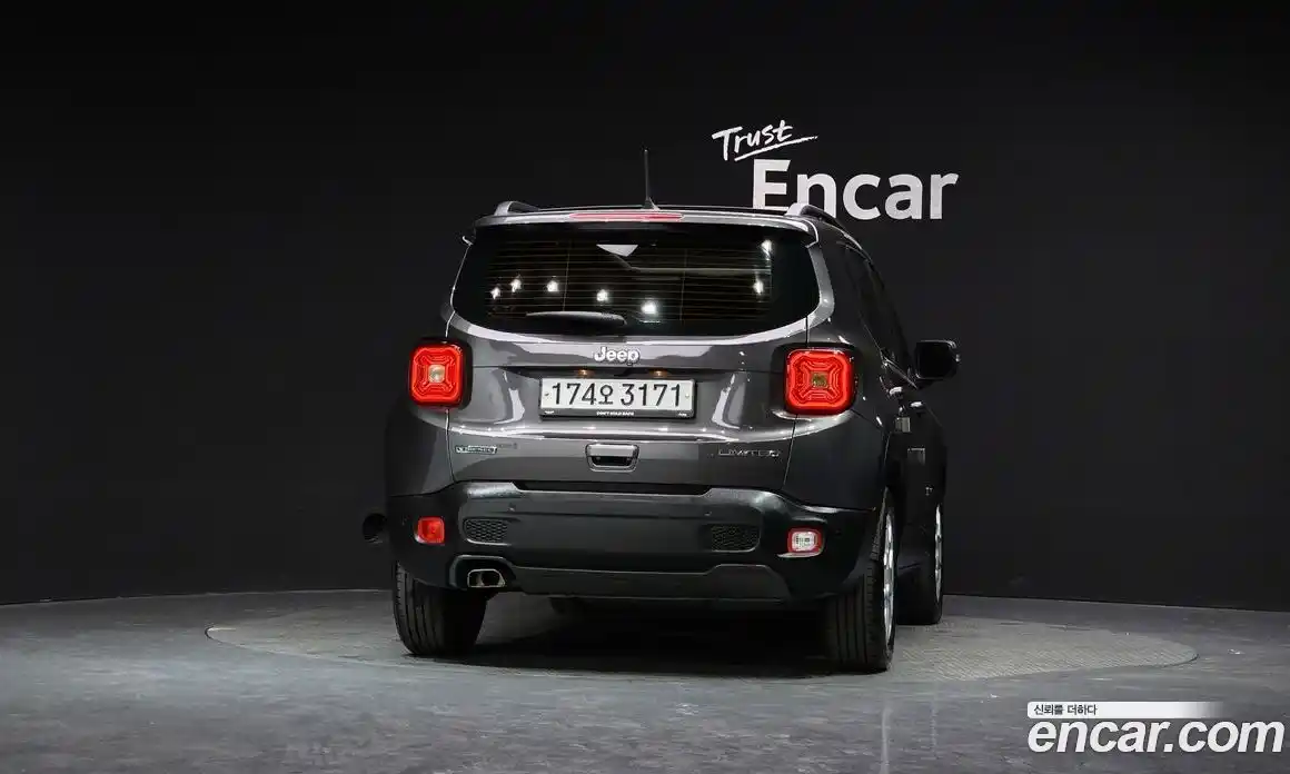 Jeep Renegade 2020 1.6 гидро в Москве № 2061258, фото 4