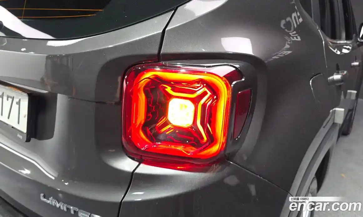 Jeep Renegade 2020 1.6 гидро в Москве № 2061258, фото 9