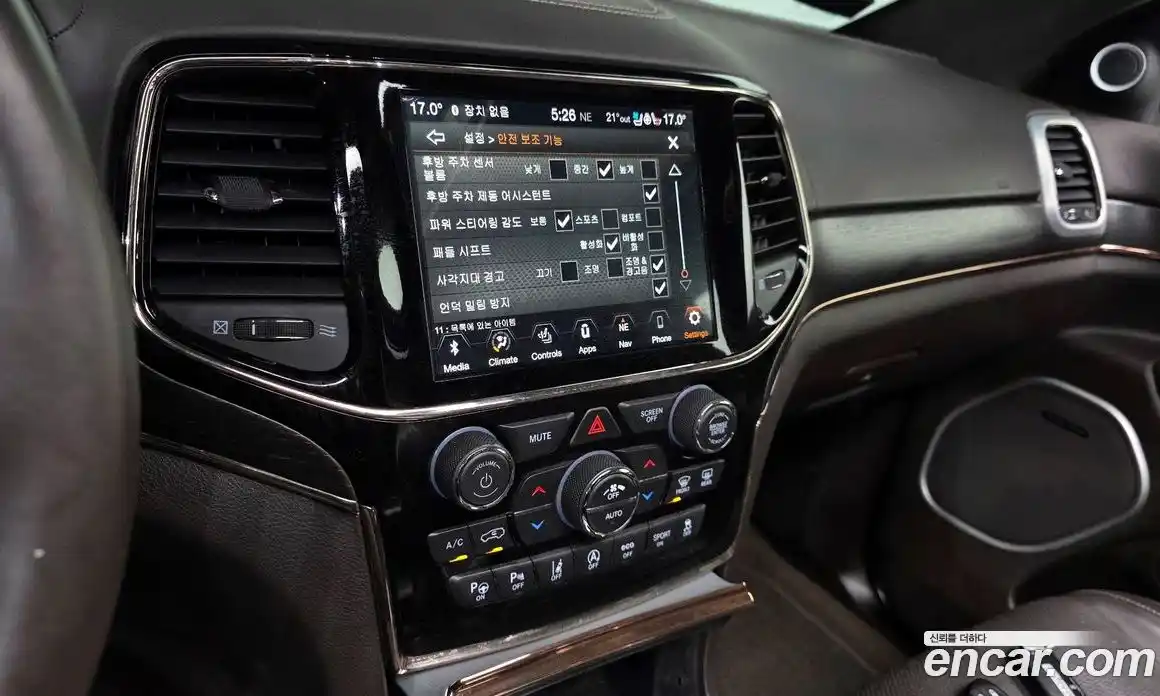 Jeep Cherokee 2019 3.6 гидро в Москве № 2061359, фото 22