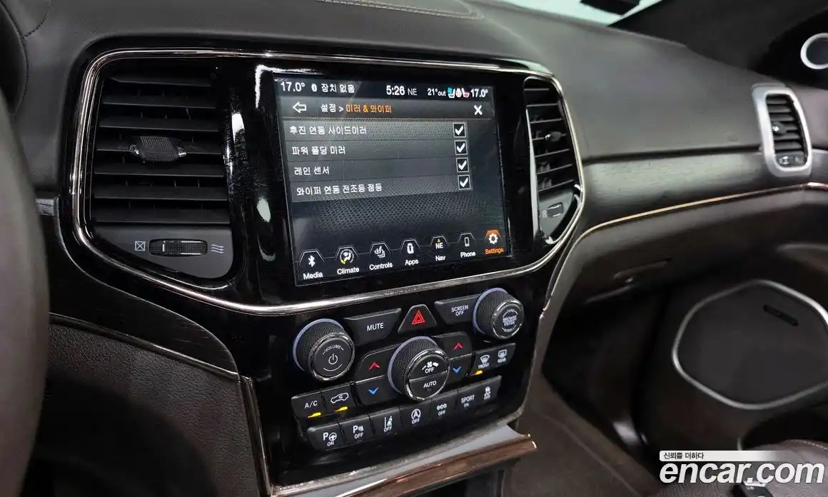 Jeep Cherokee 2019 3.6 гидро в Москве № 2061359, фото 24