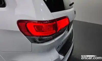 Jeep Cherokee 2019 3.6 гидро в Москве № 2061359, миниатюра 9
