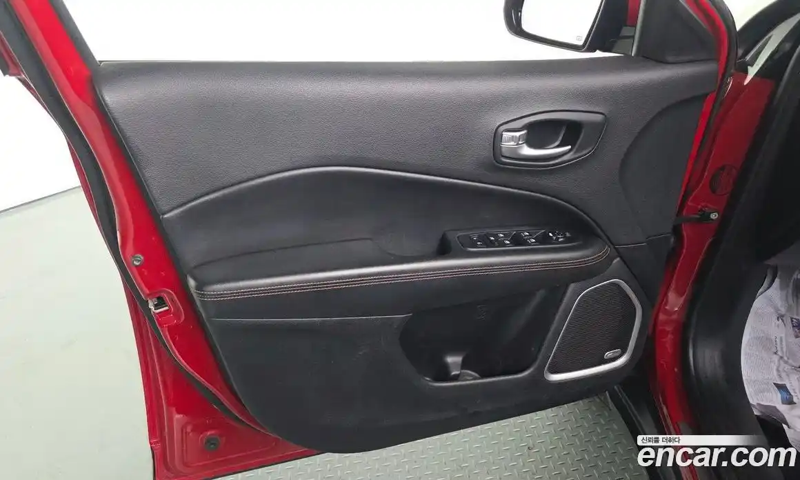 Jeep Compass 2018 2.4 гидро в Москве № 2061625, фото 14