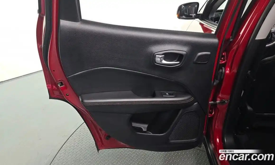 Jeep Compass 2018 2.4 гидро в Москве № 2061625, фото 15