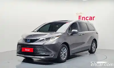 Toyota Sienna 2.5 Hybrid AWD