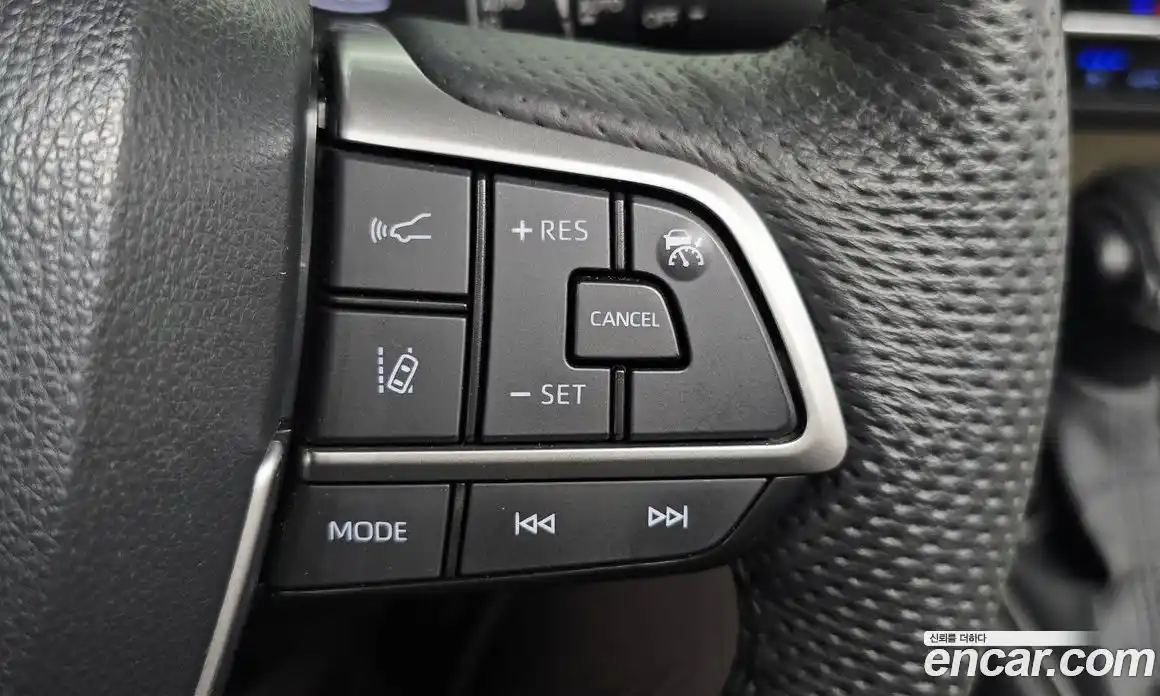Toyota Sienna 2024 2.5 гидро в Москве № 2061943, фото 29