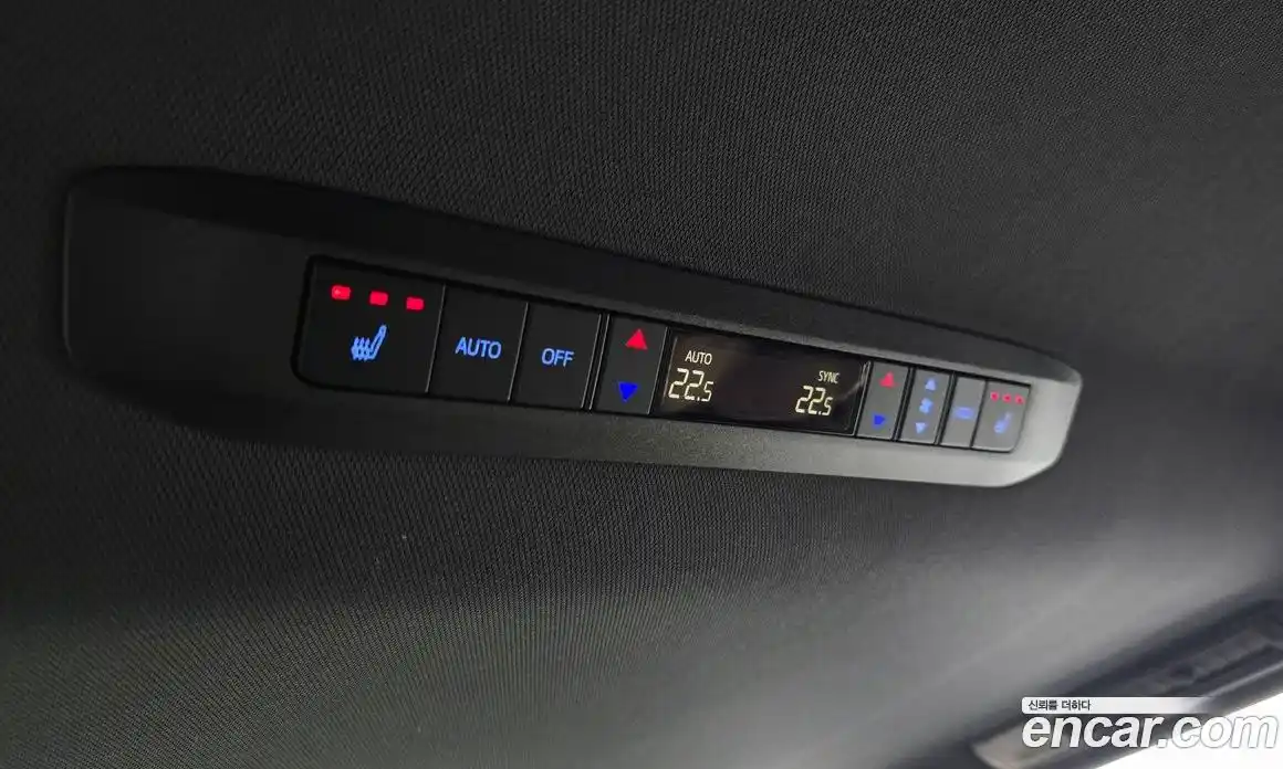 Toyota Sienna 2024 2.5 гидро в Москве № 2061943, фото 30