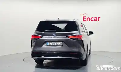 Toyota Sienna 2024 2.5 гидро в Москве № 2061943, миниатюра 4