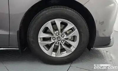 Toyota Sienna 2024 2.5 гидро в Москве № 2061943, миниатюра 7