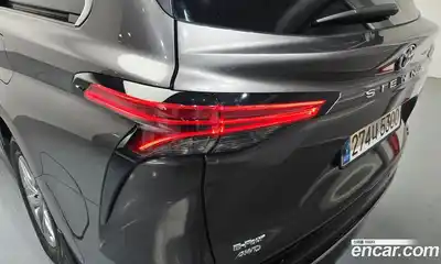 Toyota Sienna 2024 2.5 гидро в Москве № 2061943, миниатюра 9