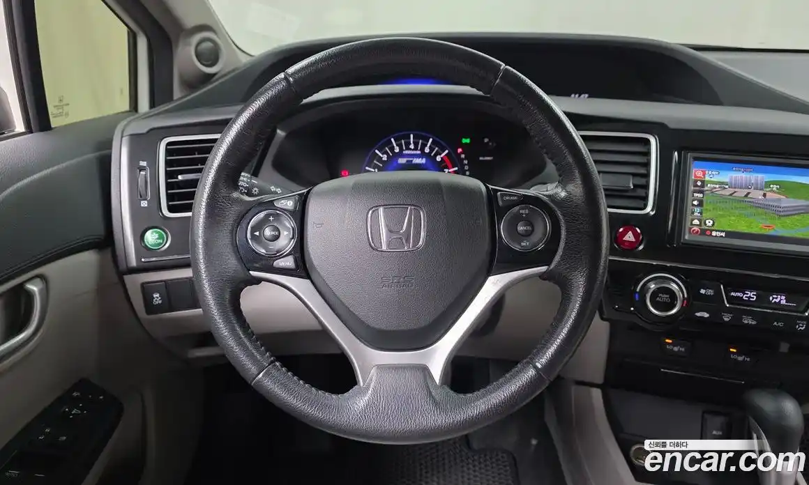 Honda Civic 2013 1.5 гидро в Москве № 2062633, фото 13