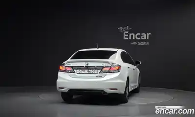 Honda Civic 2013 1.5 гидро в Москве № 2062633, миниатюра 4