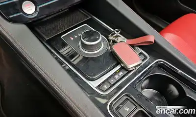 Jaguar F-Pace 2017 2.0 гидро в Москве № 2064635, миниатюра 12