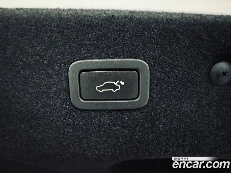Jaguar XF 2018 2.0 гидро в Москве № 2064821, фото 6