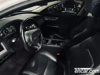 Jaguar XF 2018 2.0 гидро в Москве № 2064821, миниатюра 9