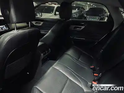 Jaguar XF 2018 2.0 гидро в Москве № 2064821, миниатюра 10