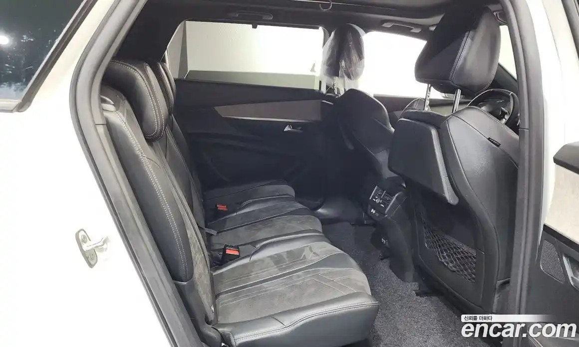 Peugeot 5008 2022 1.5 гидро в Москве, фото 17