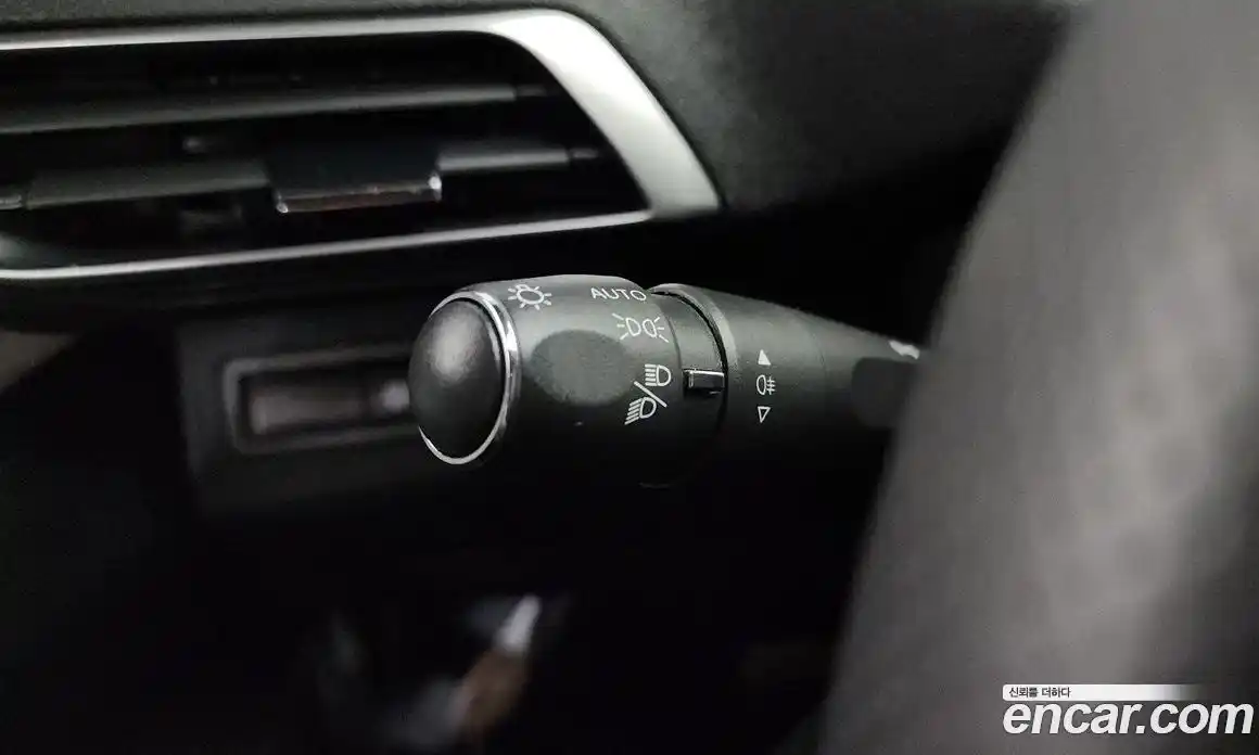 Peugeot 5008 2022 1.5 гидро в Москве, фото 30