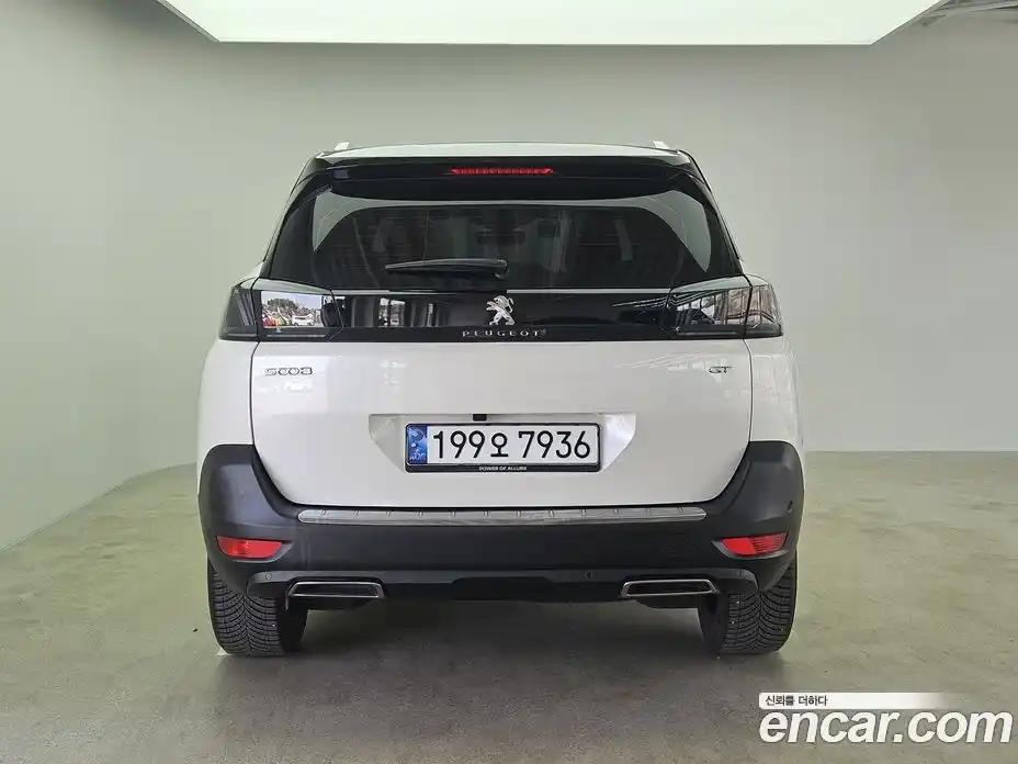 Peugeot 5008 2022 1.2 гидро в Москве, фото 4