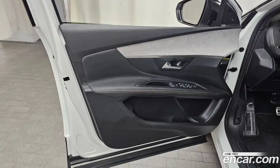 Peugeot 3008 2019 2.0 гидро в Москве, фото 14