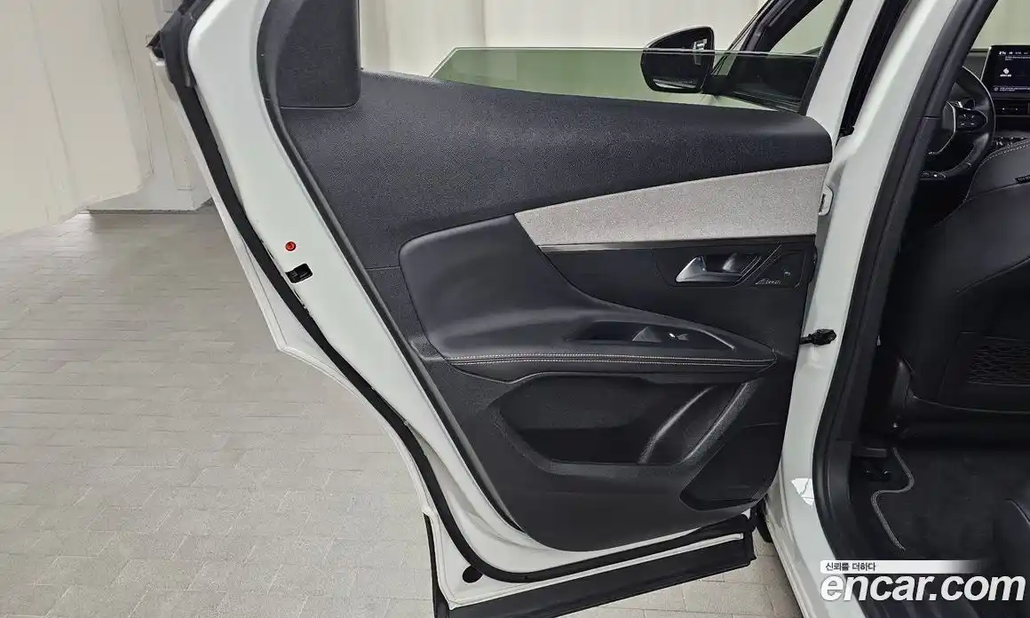 Peugeot 3008 2019 2.0 гидро в Москве, фото 15