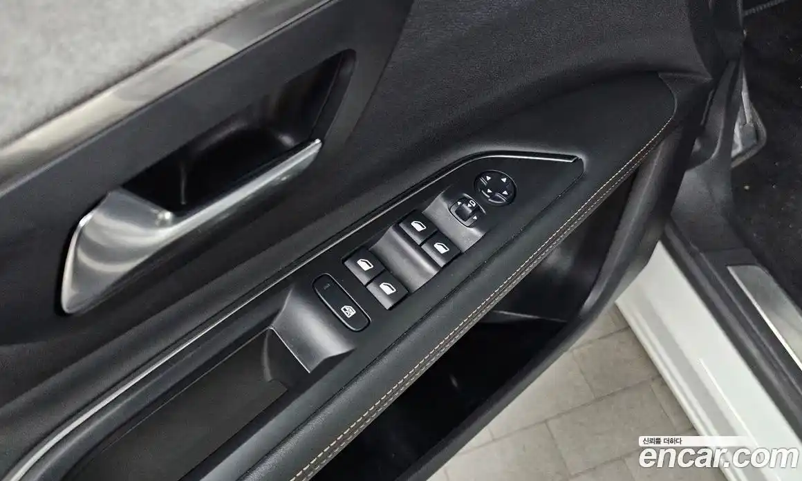 Peugeot 3008 2019 2.0 гидро в Москве, фото 30