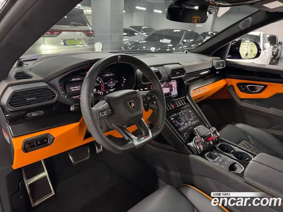Lamborghini Urus 2024 4.0 гидро, фото 4