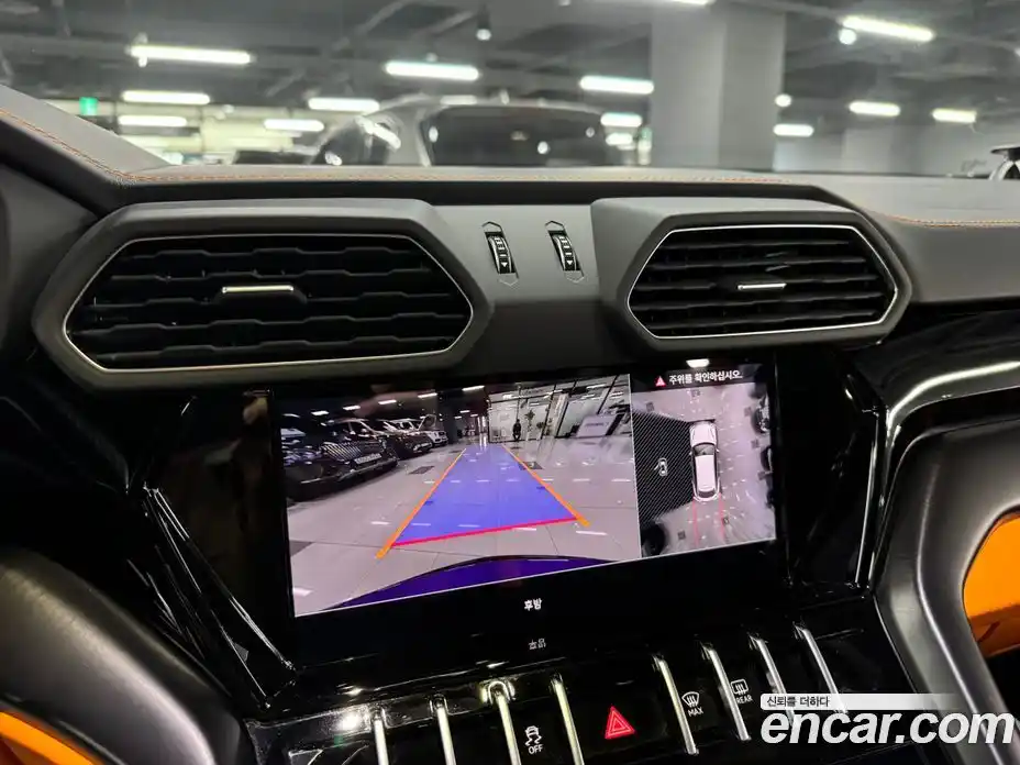 Lamborghini Urus 2024 4.0 гидро, фото 8