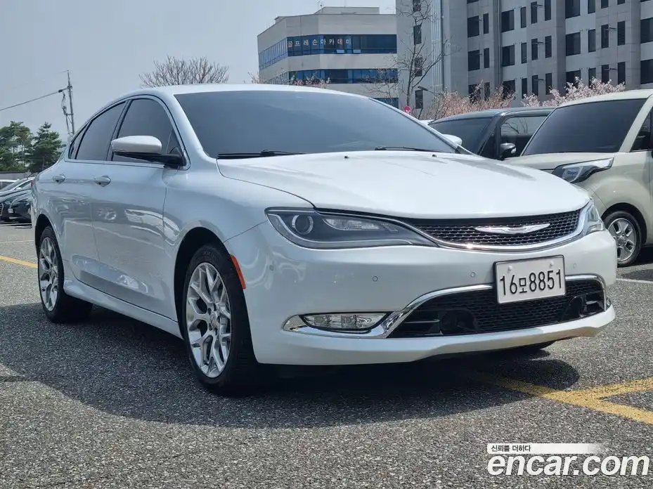 Chrysler 200 2015 2.4 гидро в Москве № 2065951, фото 12
