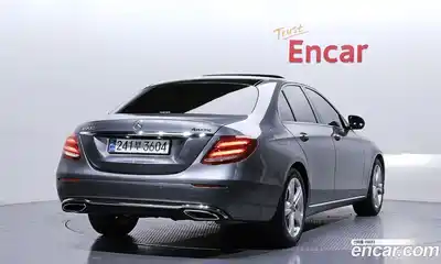 Mercedes-Benz E-Class 2018 2.0 гидро в Москве № 212077, миниатюра 2