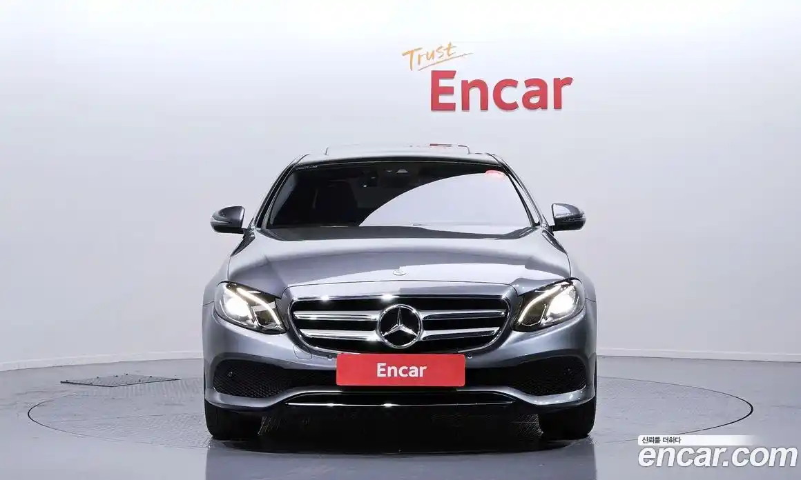Mercedes-Benz E-Class 2018 2.0 гидро в Москве № 212077, фото 3