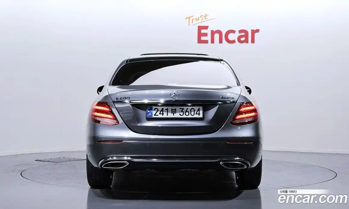 Mercedes-Benz E-Class 2018 2.0 гидро в Москве № 212077, фото 4