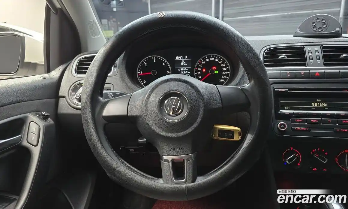 Volkswagen Polo 2014 1.6 гидро в Москве № 232166, фото 14