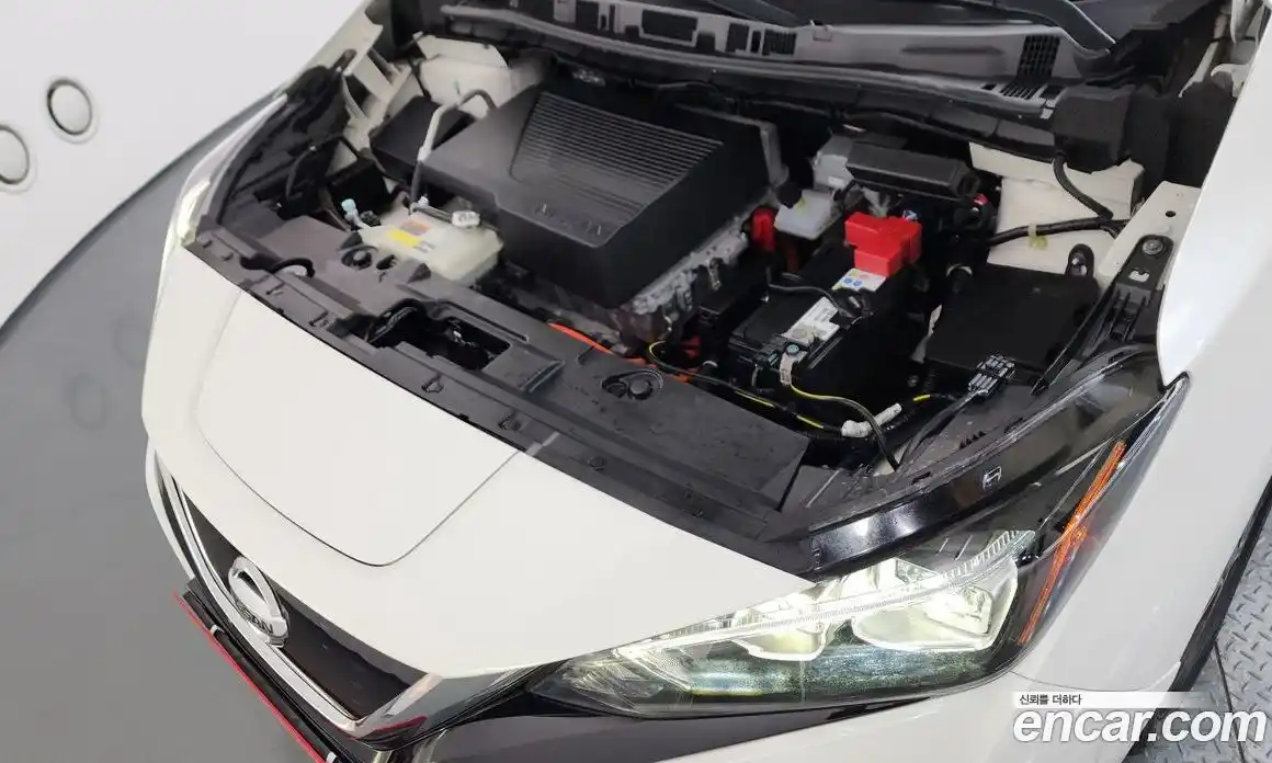 Nissan Leaf 2019 0.1 гидро в Москве № 238243, фото 6